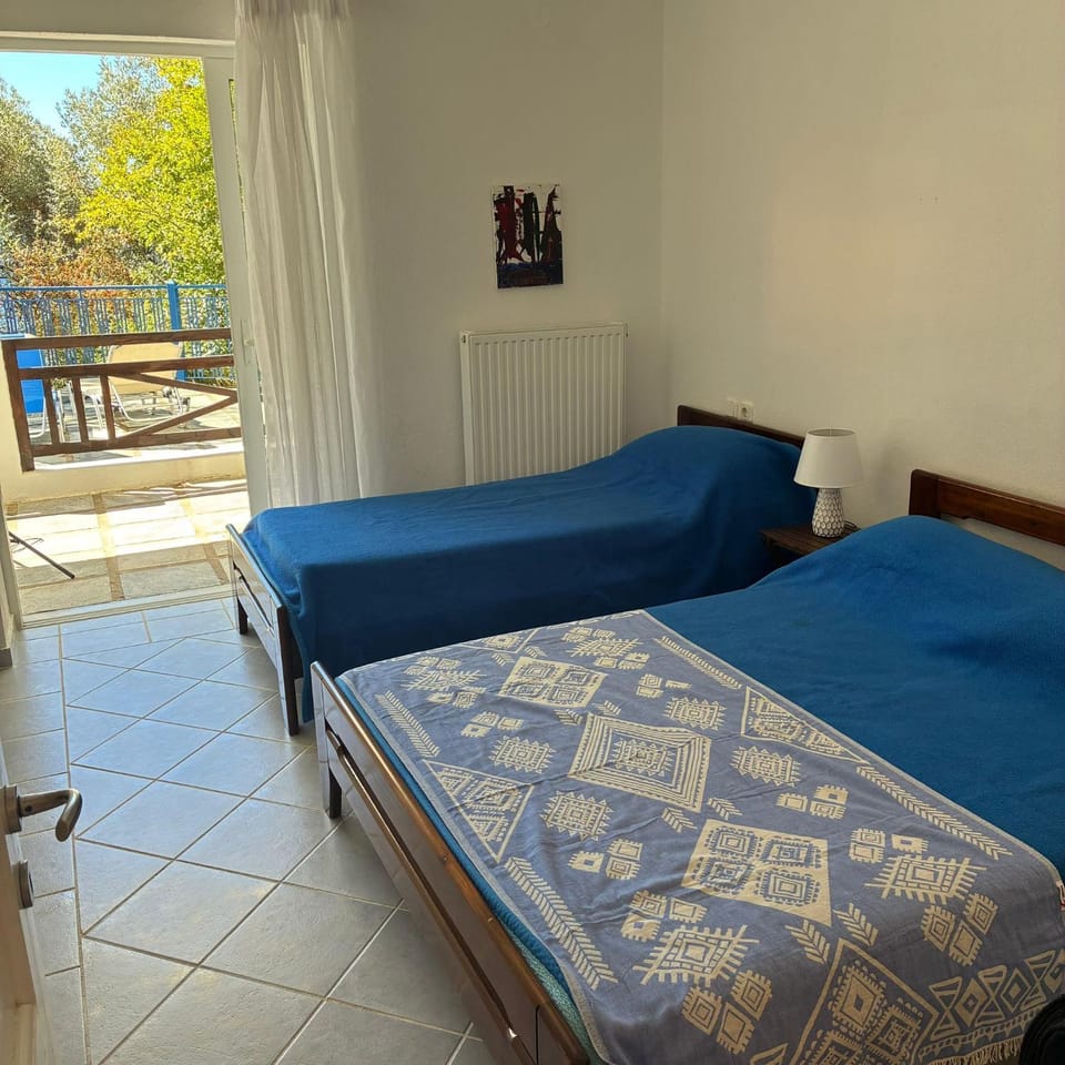 Panorama Villa with Pool and Beach Access Villa in Sporades, Greece