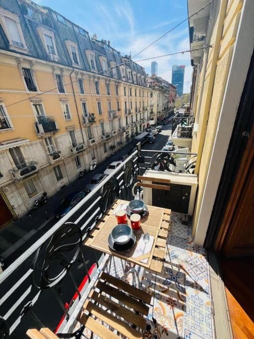 Sempione appartamento comfort con balcone a Milano Apartment in Milan
