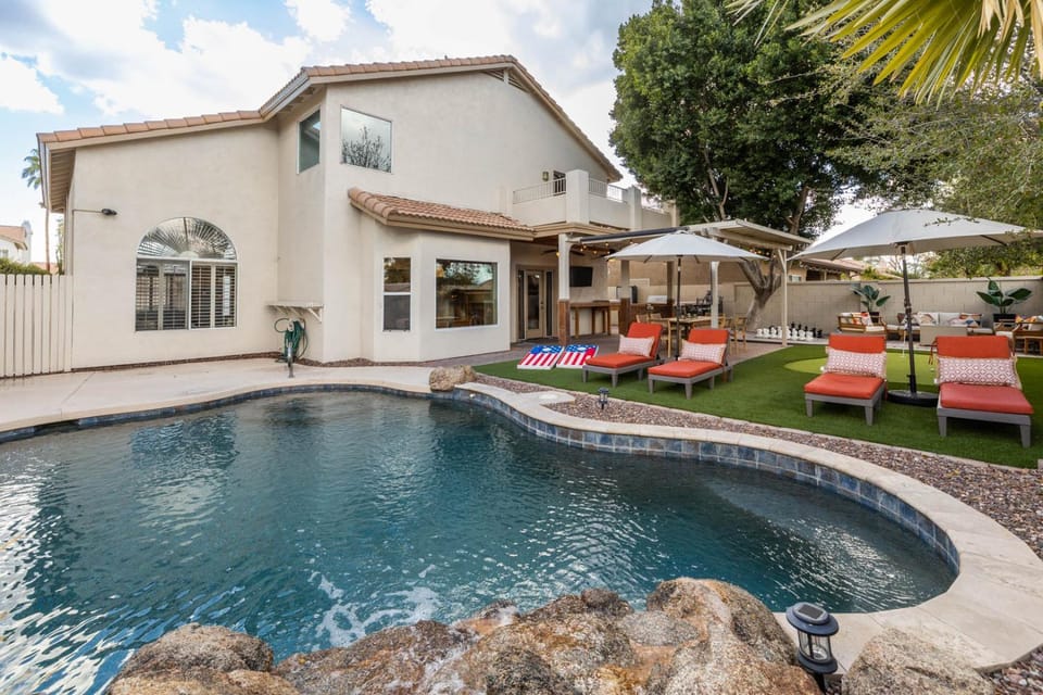 Gilbert Beachcomber House in Gilbert