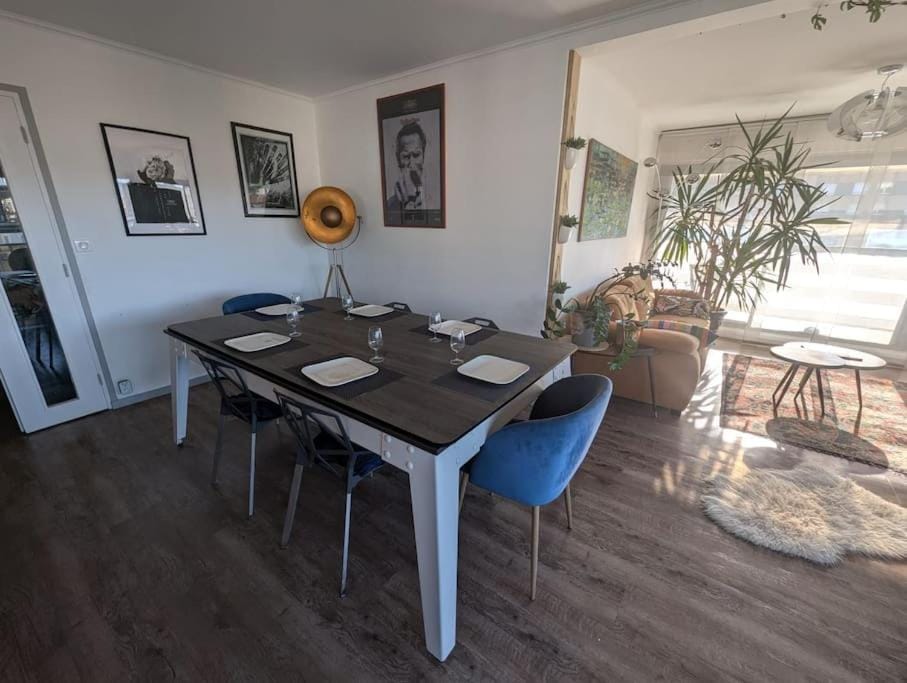 Logement 85m2, hypercentre, balcon, parking, clim Apartment in Clermont-Ferrand