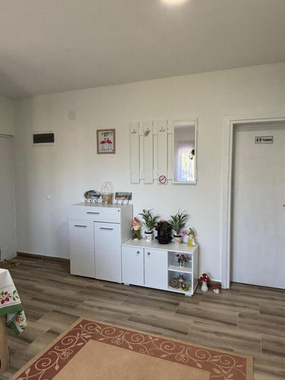 Photo of the whole room