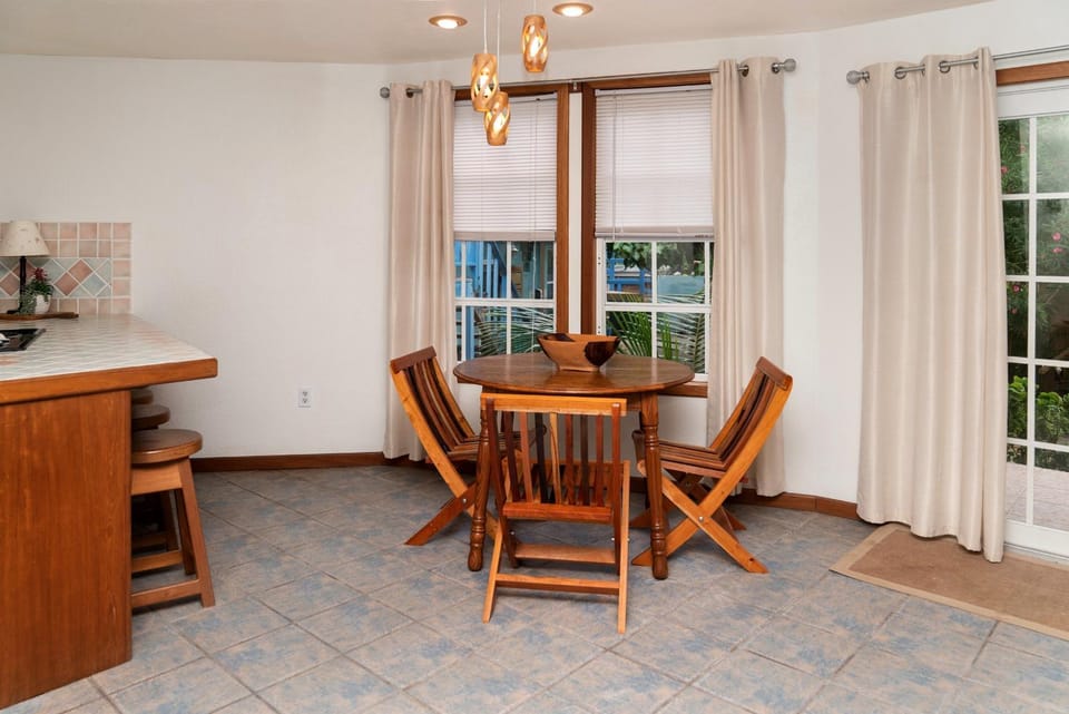 White Sands Cove E01-Partial Ocean View 2 BR by Stay Floreo Apartment hotel in Belize District