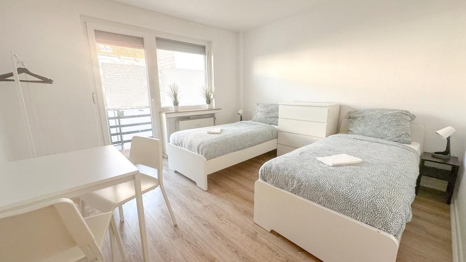 Bed, Balcony/Terrace, Photo of the whole room, Bedroom, towels