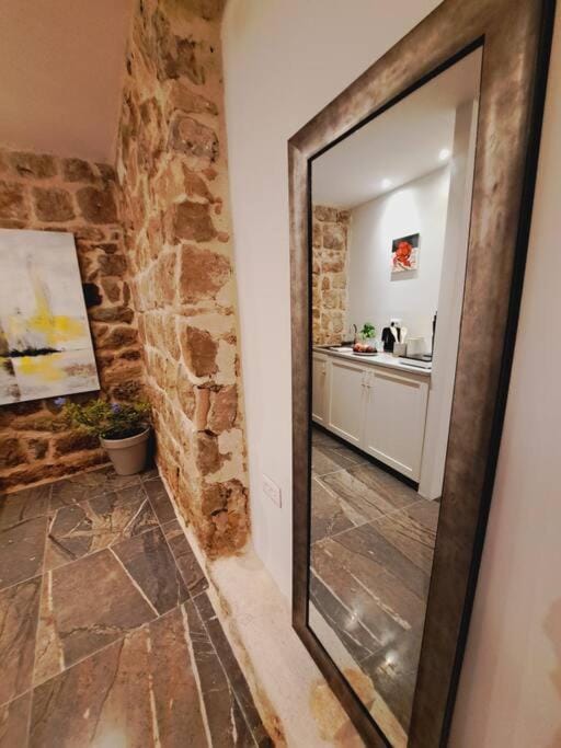 Blue Shutter Garden Studio Apartment in Komiža