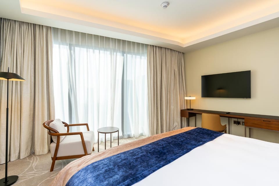 Bed, TV and multimedia