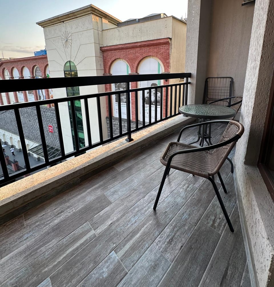 View (from property/room), Balcony/Terrace
