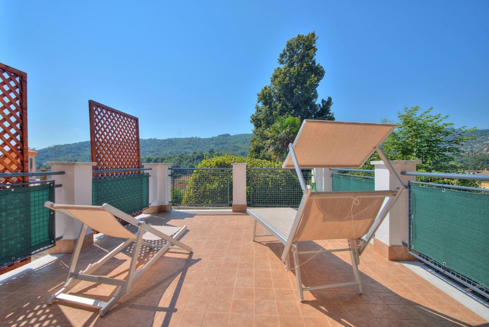 View (from property/room), Balcony/Terrace, Mountain view