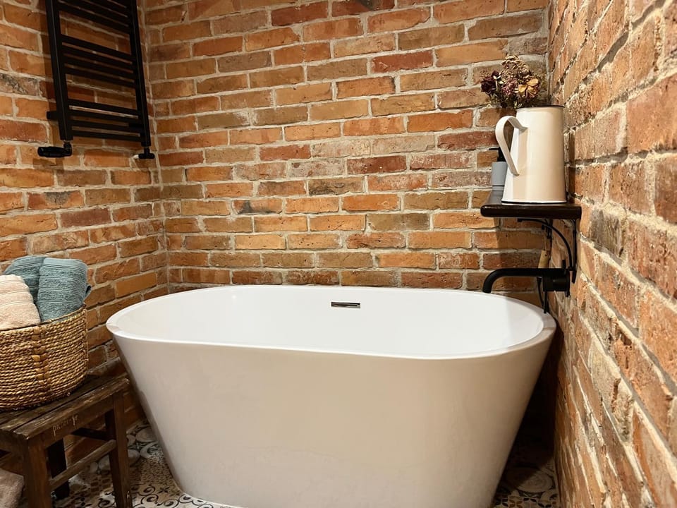 Bathroom, Bath