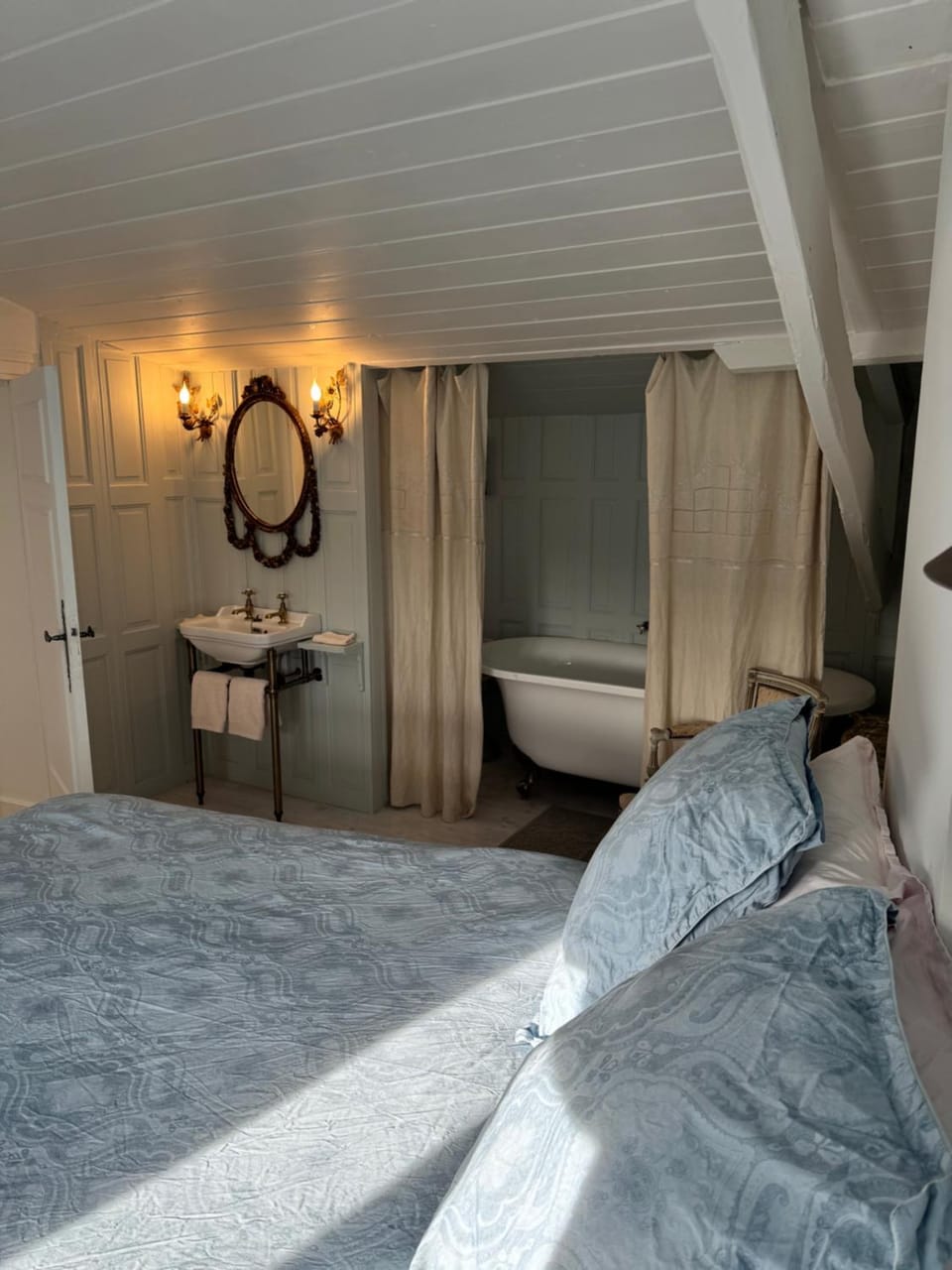 Mas provençal d'exception avec spa - terrasse 130 m2 - parking privé et plage à pied - Départ des Gorges de l'Ardèche Villa in Saint-Martin-d'Ardèche