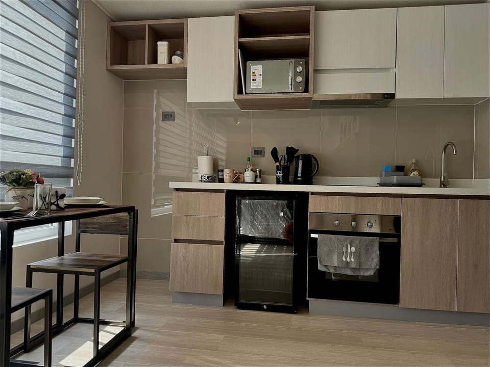 Kitchen or kitchenette, Kitchen or kitchenette