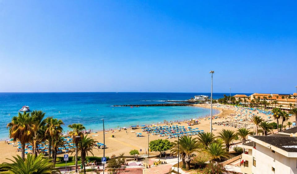 Nearby landmark, Off site, Day, Natural landscape, Bird's eye view, View (from property/room), Balcony/Terrace, Beach, Evening entertainment, City view, Sea view