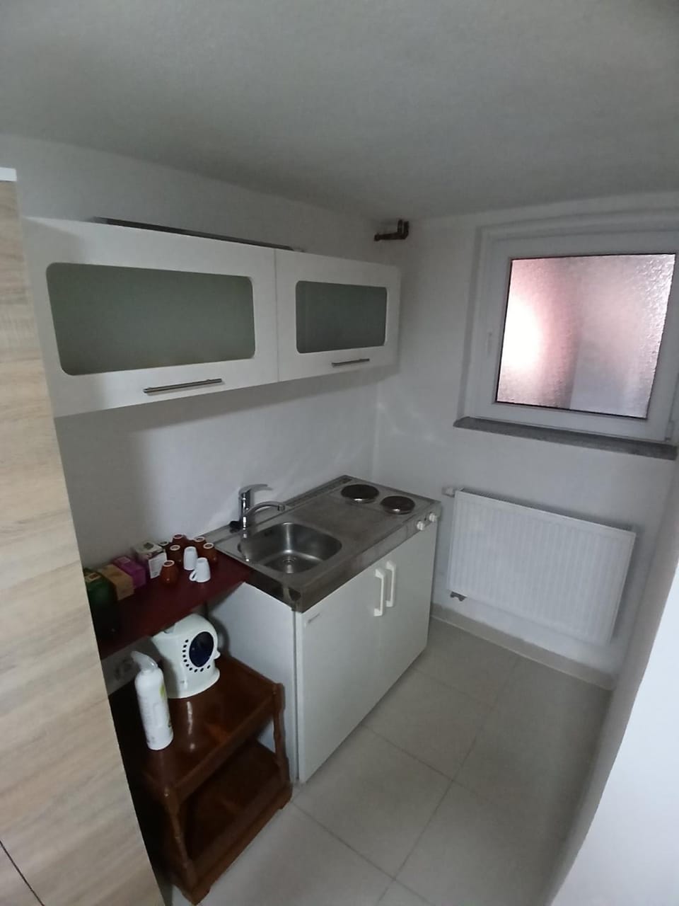 Kitchen or kitchenette, stove