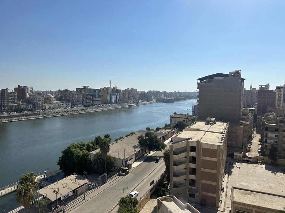 Day, Natural landscape, City view, River view, Street view, Location