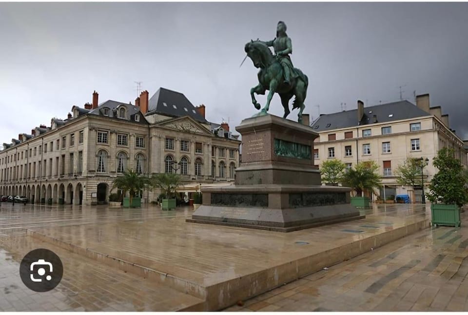 Joli F2 Gare Orléans avec parking privé et balcon Classe 3 étoiles Apartment in Orléans