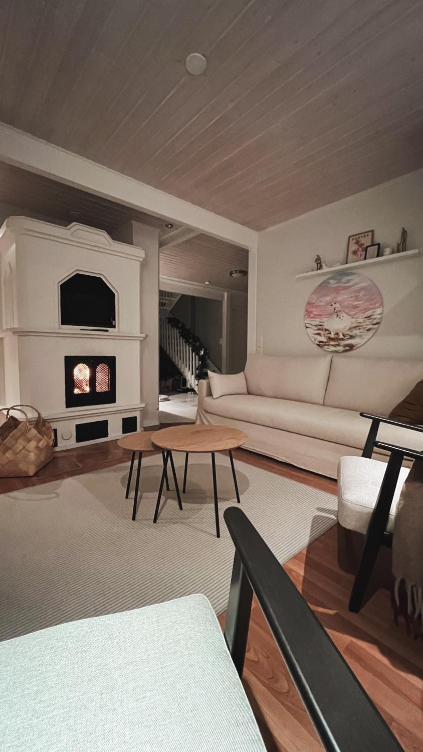 Living room, fireplace
