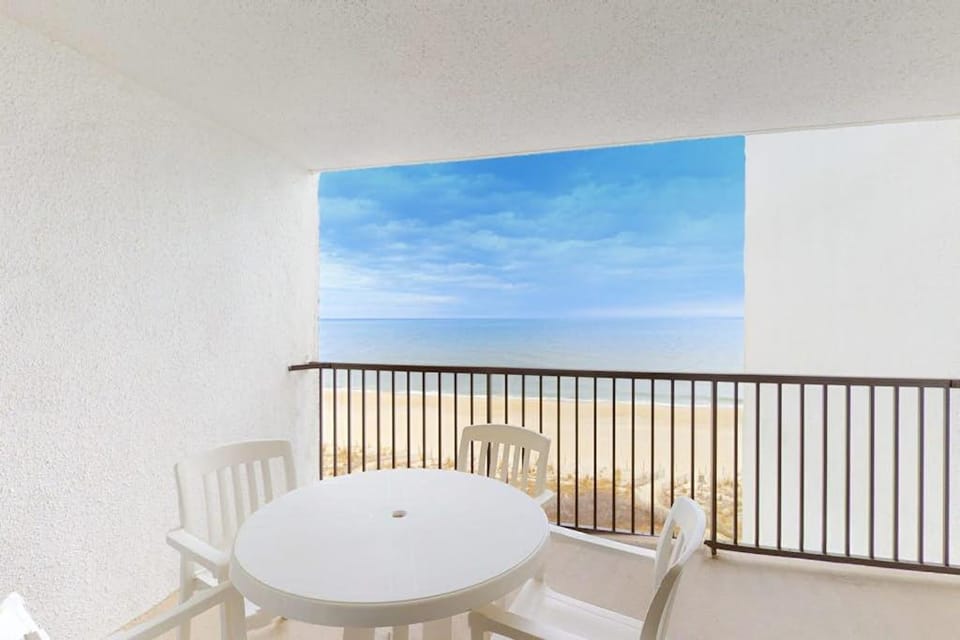 Pyramid 8H House in Ocean City
