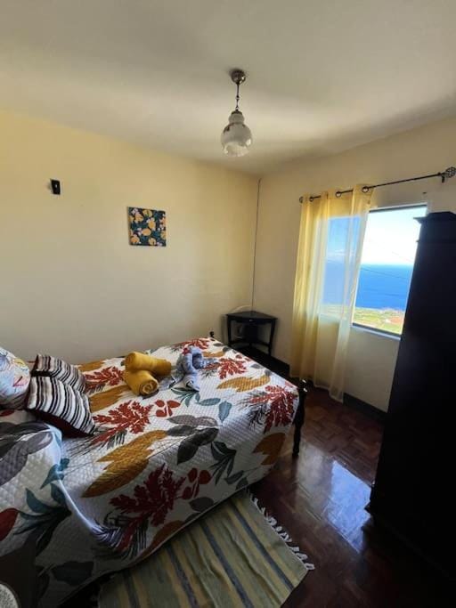 Bed, Living room, Photo of the whole room, Bedroom