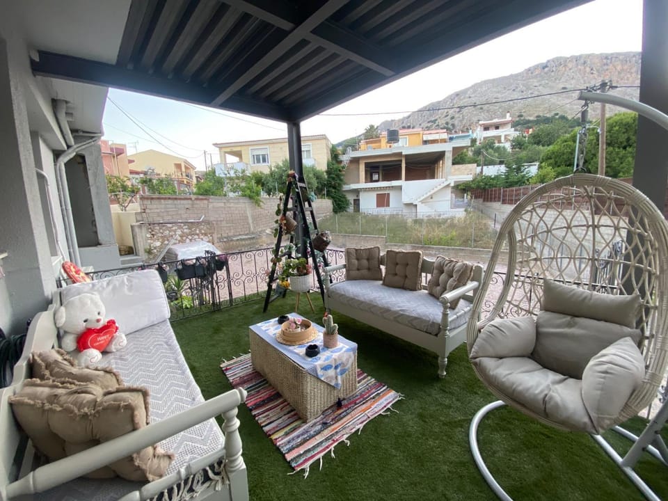 Day, Garden, Balcony/Terrace, Dining area, Garden view, Mountain view
