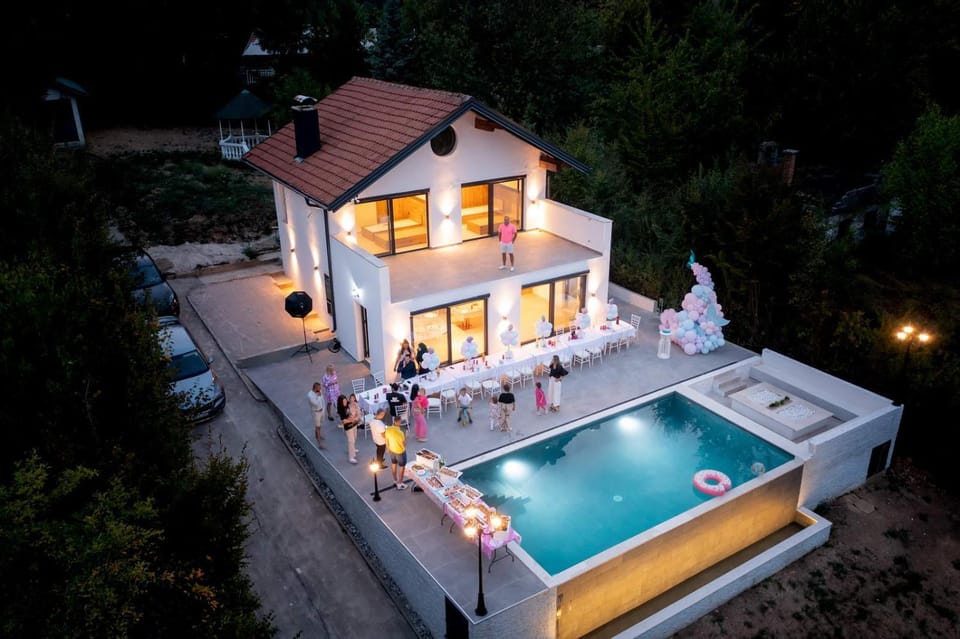 Property building, Summer, Swimming pool, Breakfast
