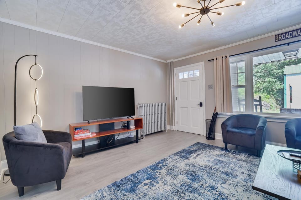 TV and multimedia, Living room, Seating area