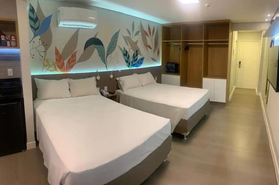 Bed, Photo of the whole room, Bedroom, air conditioner