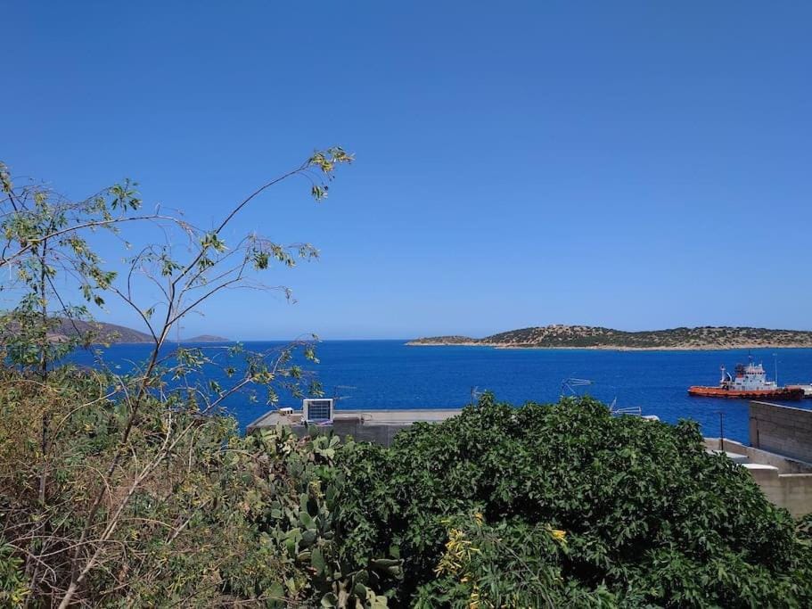 Sunny Spot Apartment in Akti Koundourou