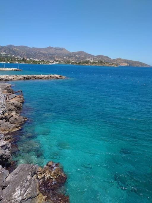 Sunny Spot Apartment in Akti Koundourou