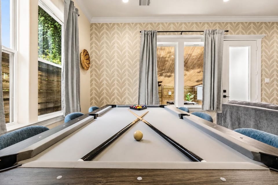 Patio, Billiard, Game Room, Seating area