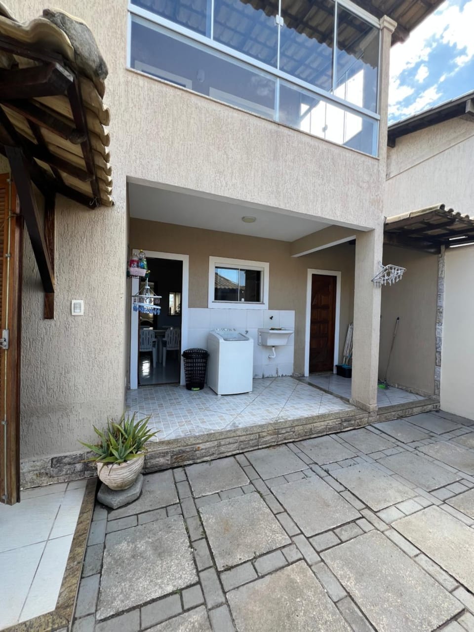 Casa com piscina, churrasqueira e ar condicionado em condomínio House in Cabo Frio