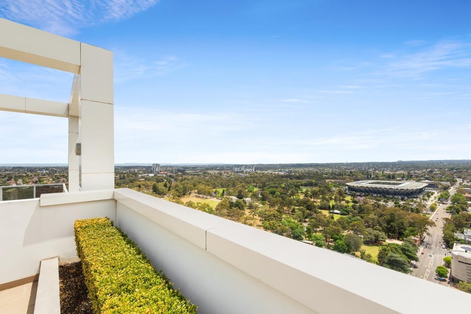 Central 2-Bed with Parking & Stunning Views Apartment in Parramatta