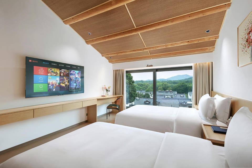 Jun hade on hillside Hotel in Hangzhou