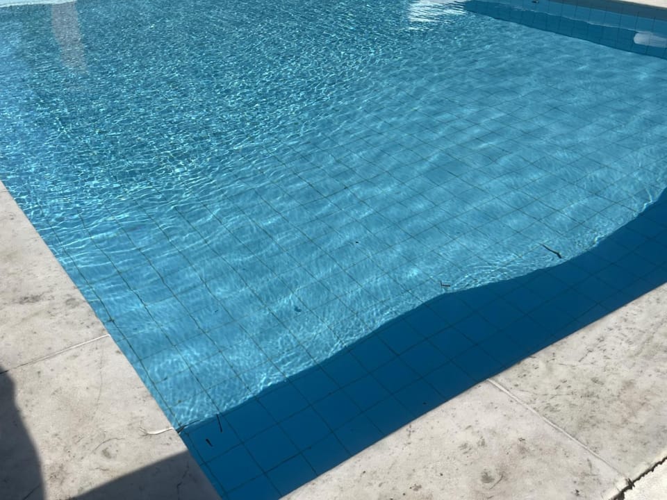 Swimming pool, Swimming pool