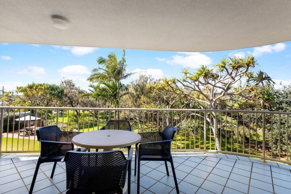 Day, Garden, Balcony/Terrace, Dining area, Garden view