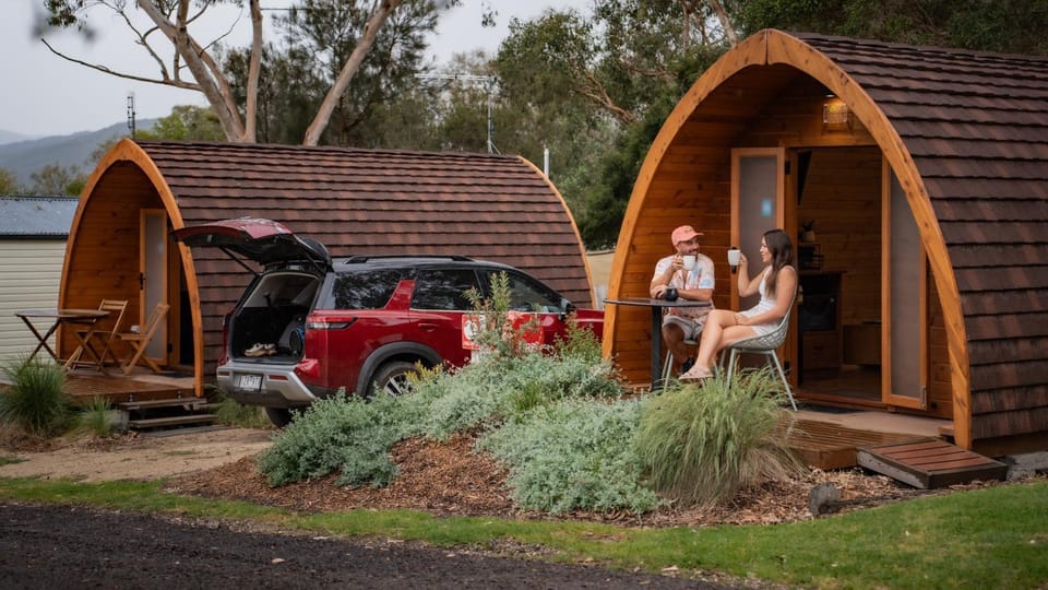 Property building, People, Guests, Parking