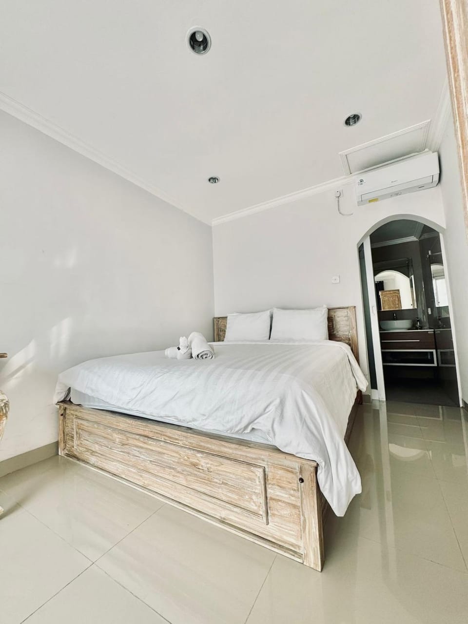 NYOMAN Villa Villa in North Kuta