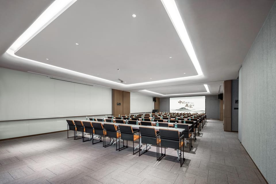 Meeting/conference room