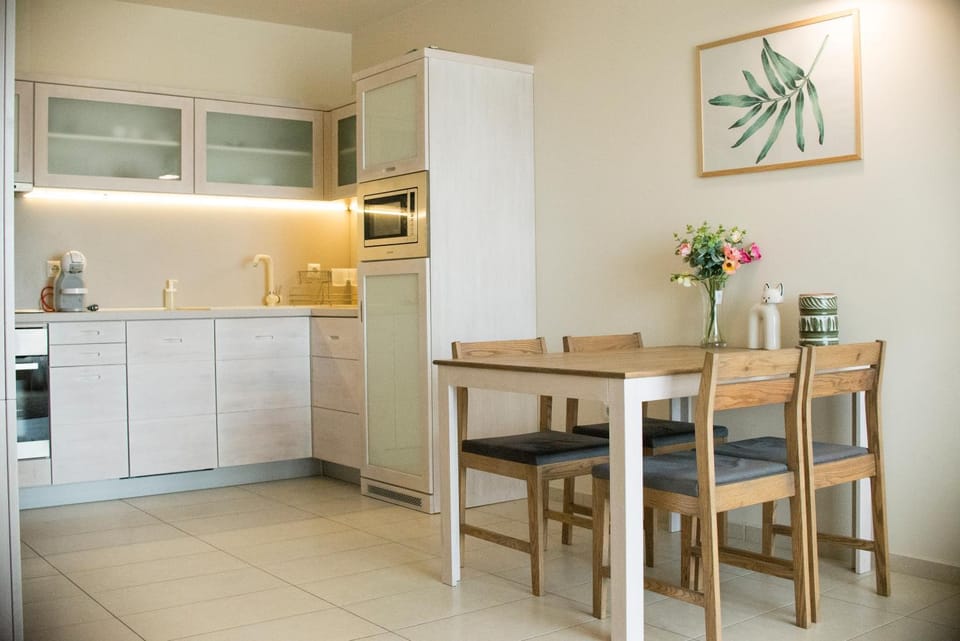 Coffee/tea facilities, Kitchen or kitchenette, dishwasher
