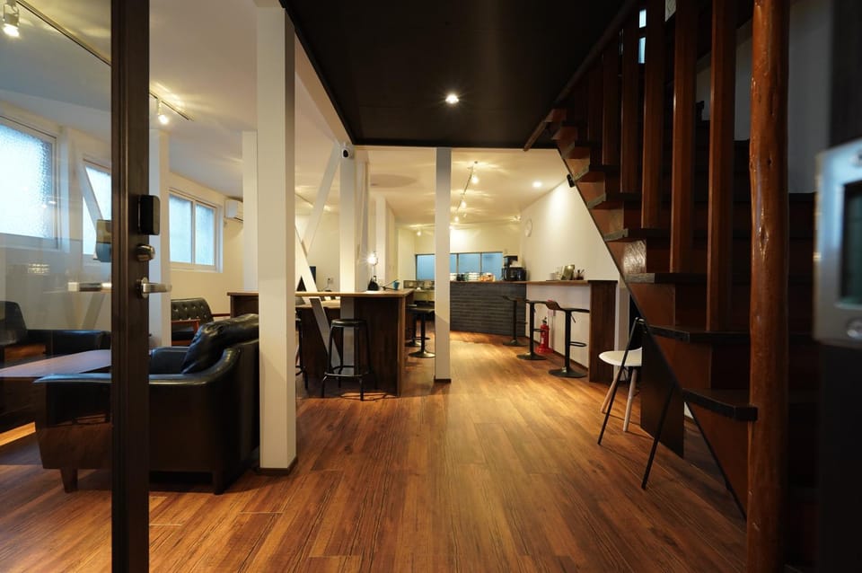 Communal lounge/ TV room