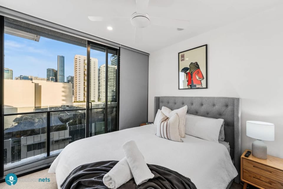 South Brisbane Apartment with Pool Apartment in Brisbane City