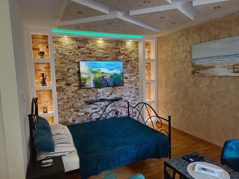 TV and multimedia, Seating area