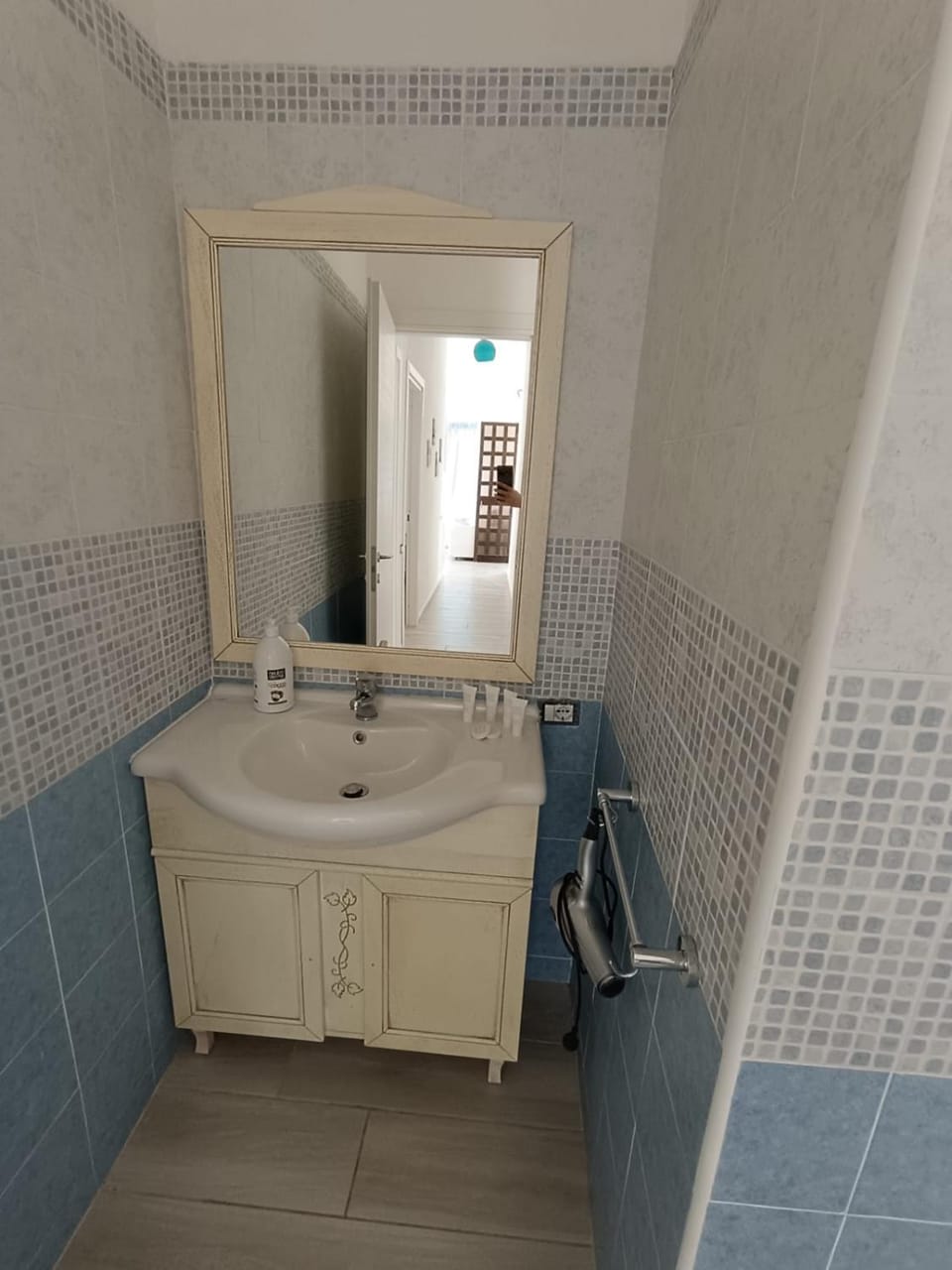 Shower, Toilet, Bathroom, bidet, locker