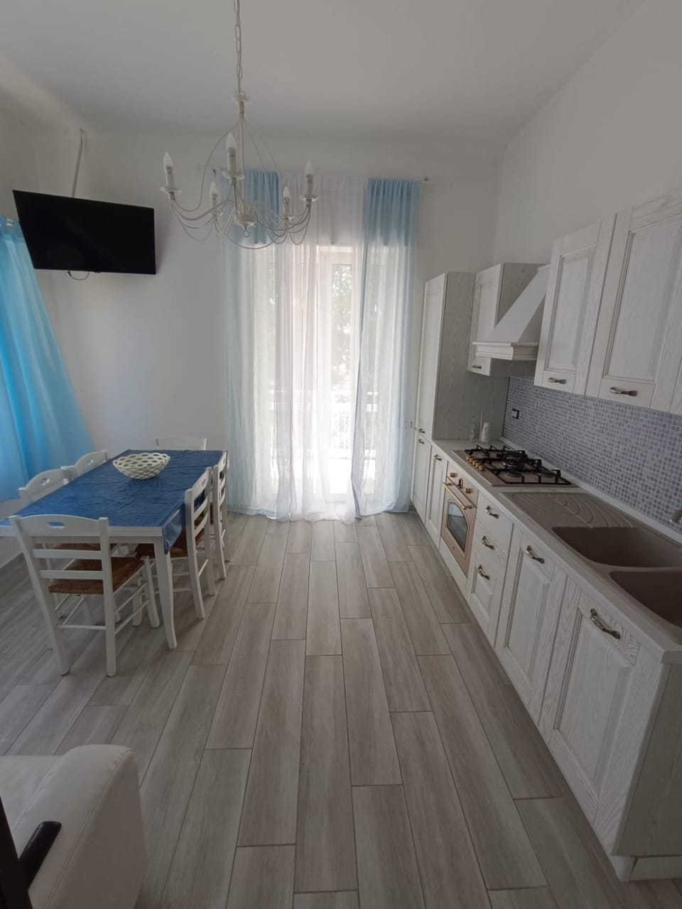 TV and multimedia, Balcony/Terrace, Living room, Seating area, Sea view, oven, kitchen