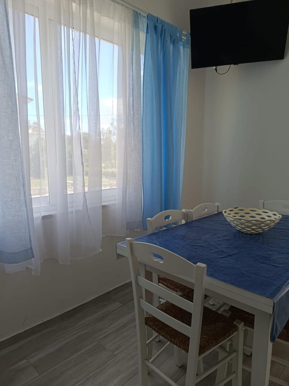 Summer, TV and multimedia, Living room, Photo of the whole room, Seating area, Sea view