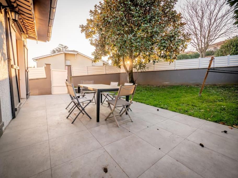 Patio, Garden, Balcony/Terrace, Garden view
