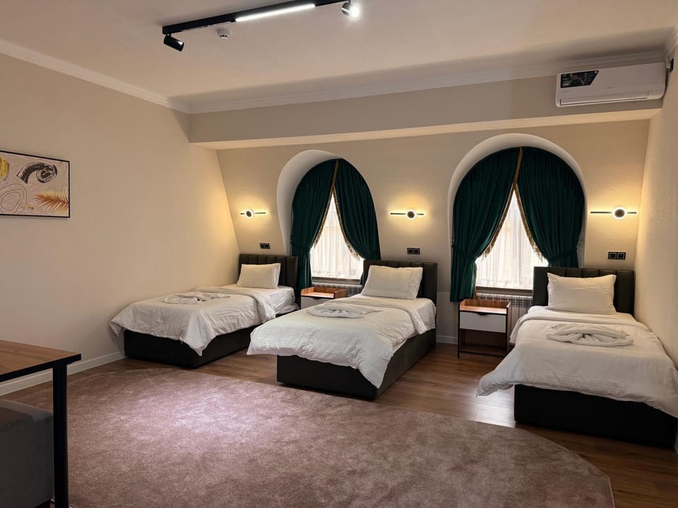 Bed, Photo of the whole room