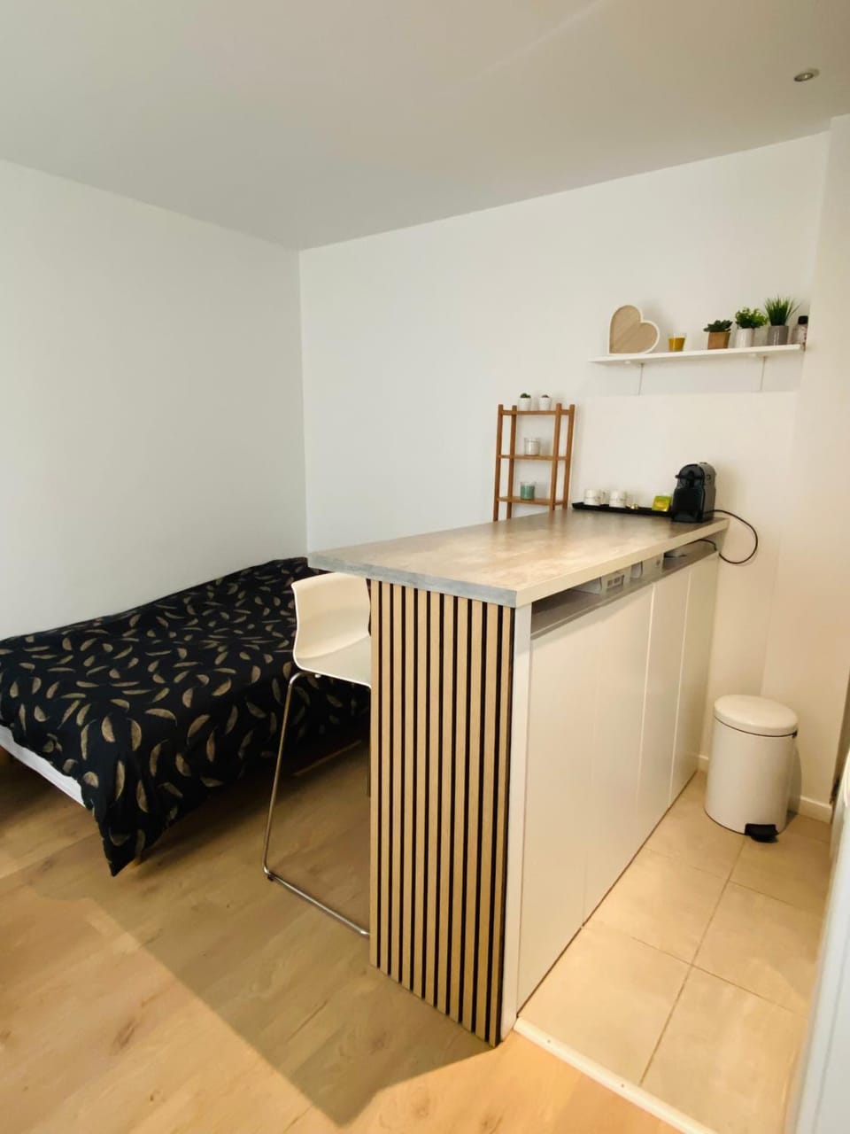 Lounge or bar