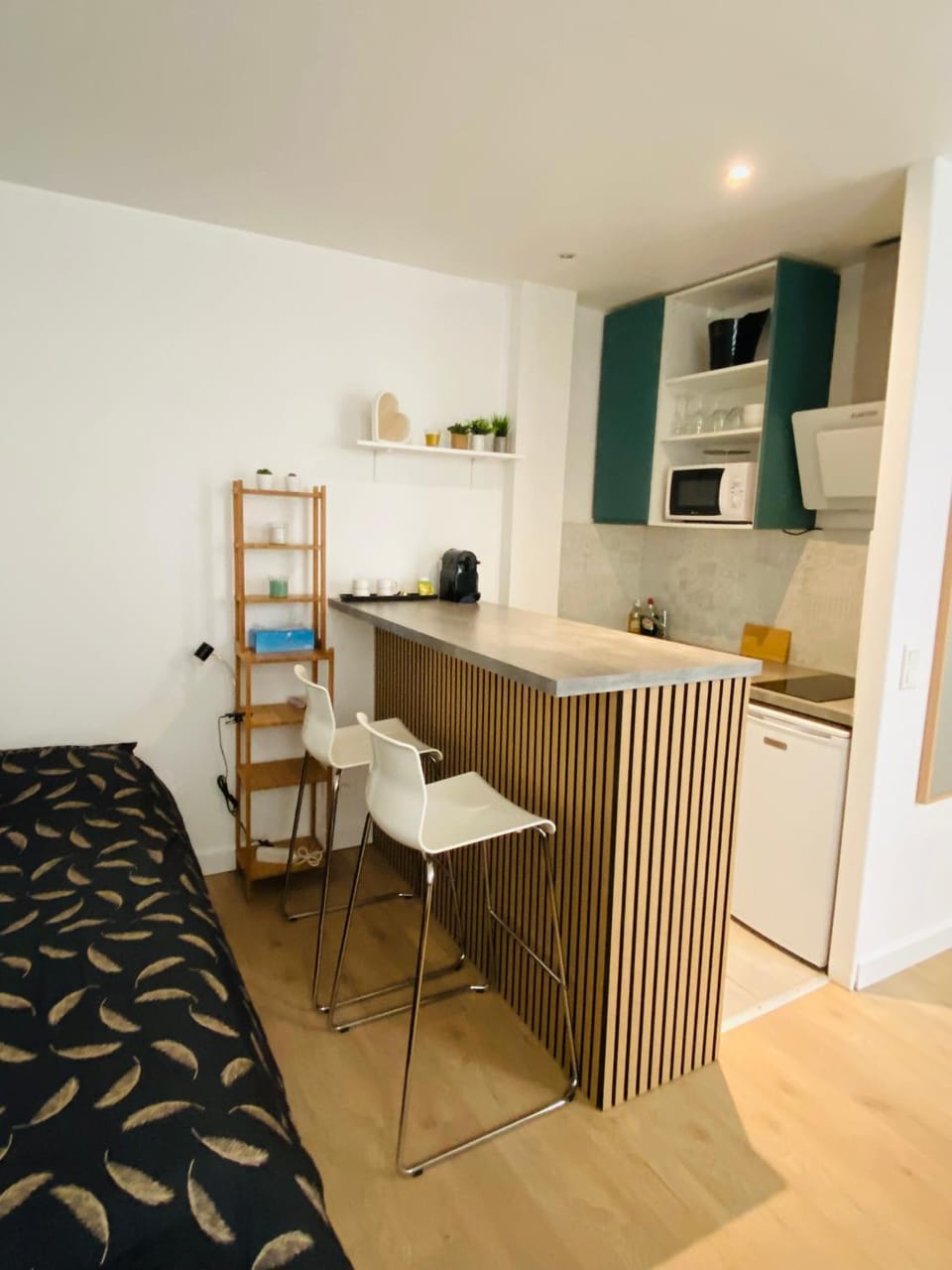 Kitchen or kitchenette