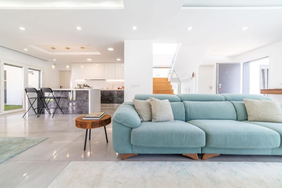 Communal lounge/ TV room, Living room