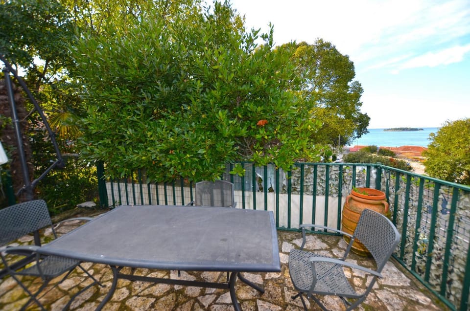 Balcony/Terrace, Dining area