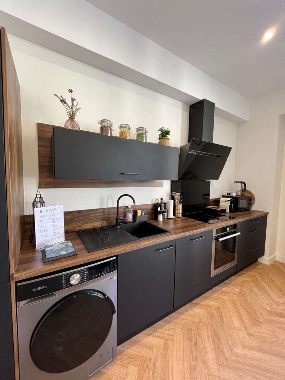 Kitchen or kitchenette, stove, stove, kitchen, kitchen